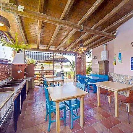 Sicilia Bella לינה וארוחת בוקר 4*