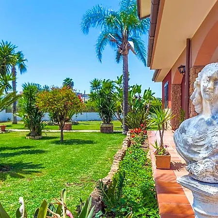 Sicilia Bella לינה וארוחת בוקר 4*